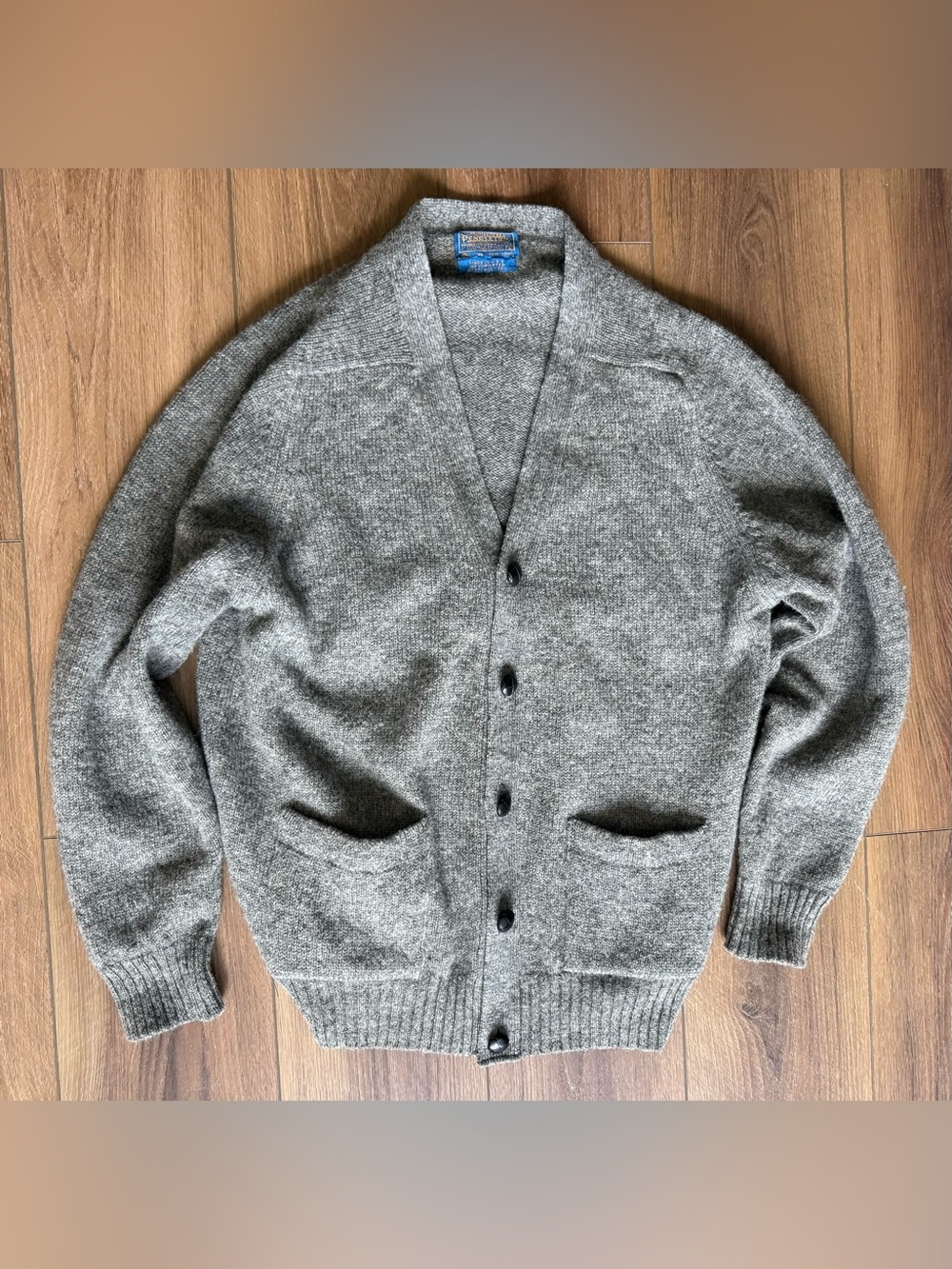 Pendleton Cardigan Sweater Men’s L Gray Shetland 100% Virgin Wool Made In USA